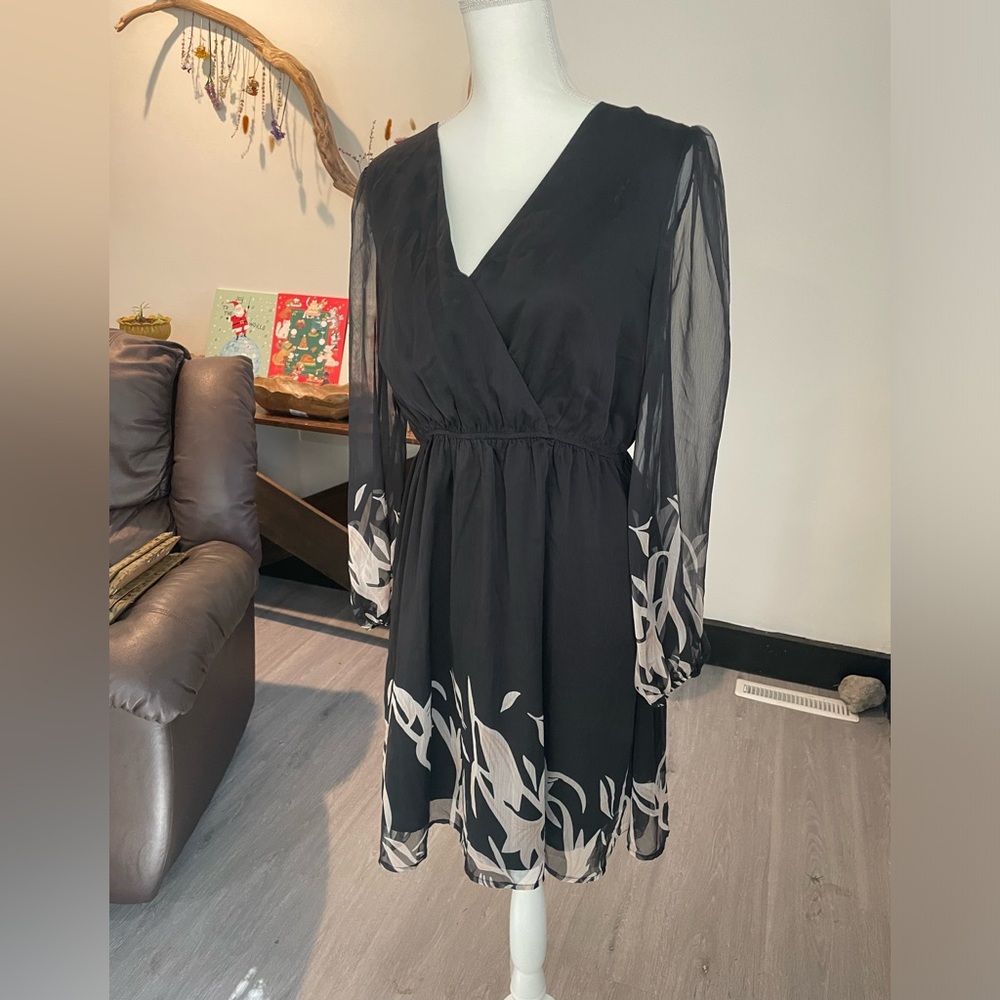 Black casual dress